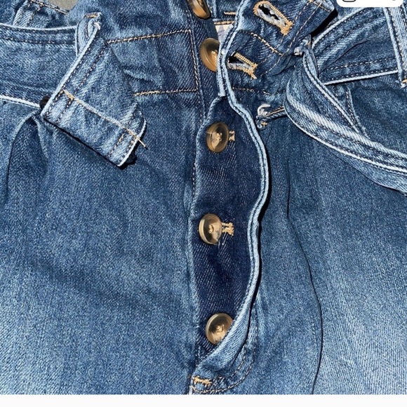 We The Free Denim Belted Jean Shorts - Picture 4 of 9